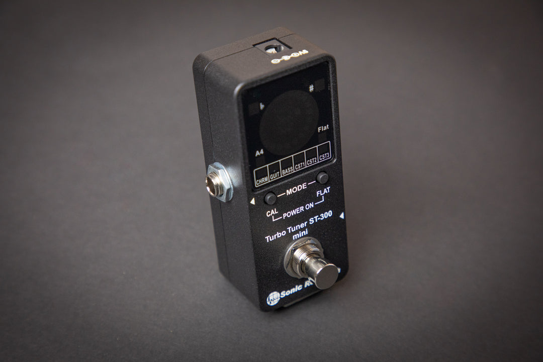 ST-300 Mini Stomp Box Strobe Tuner