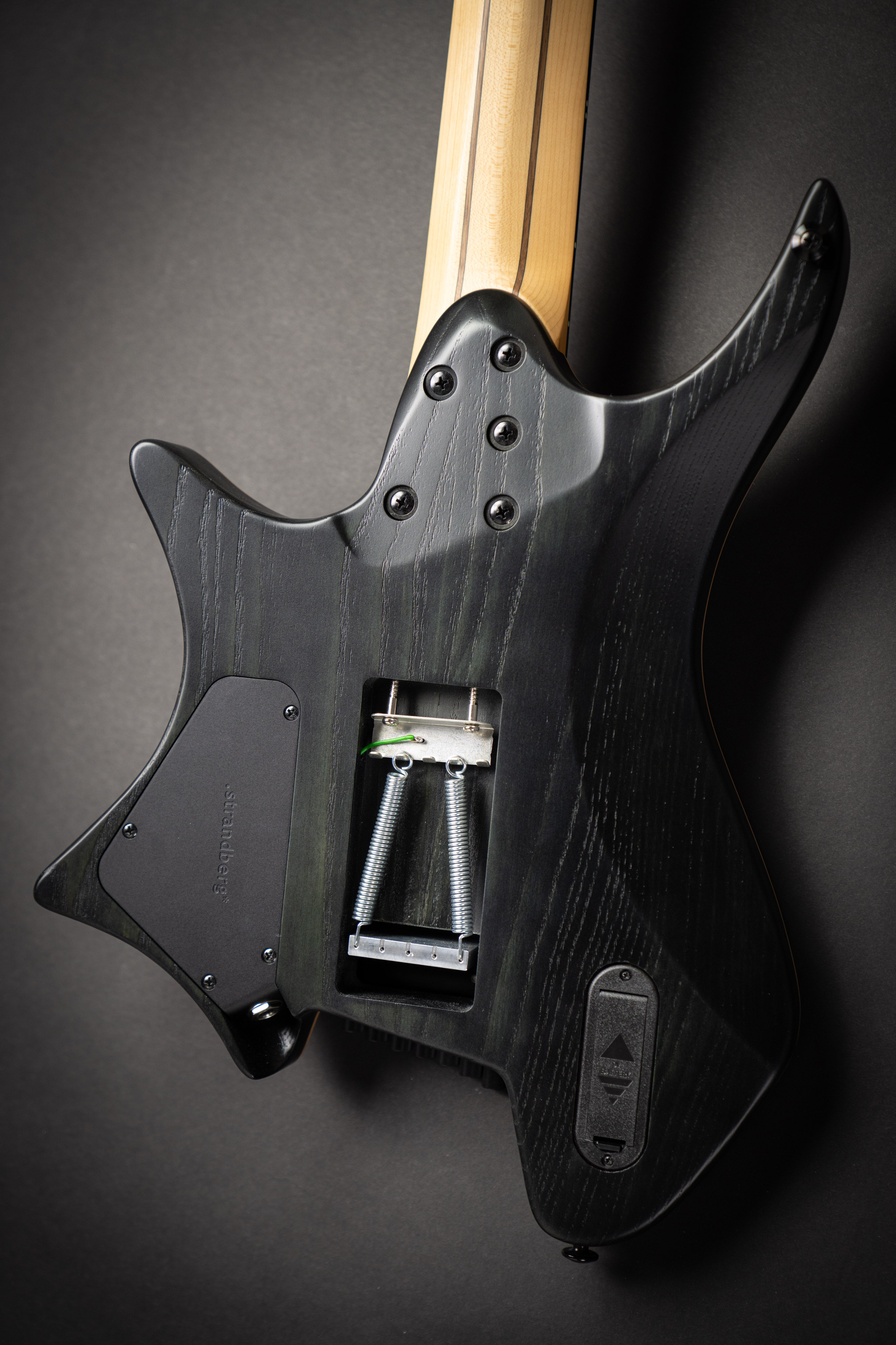 ギター strandberg prog NX 7 Charcoal Black Boden Prog NX 7 Charcoal Black - .strandberg* Guitars Rest