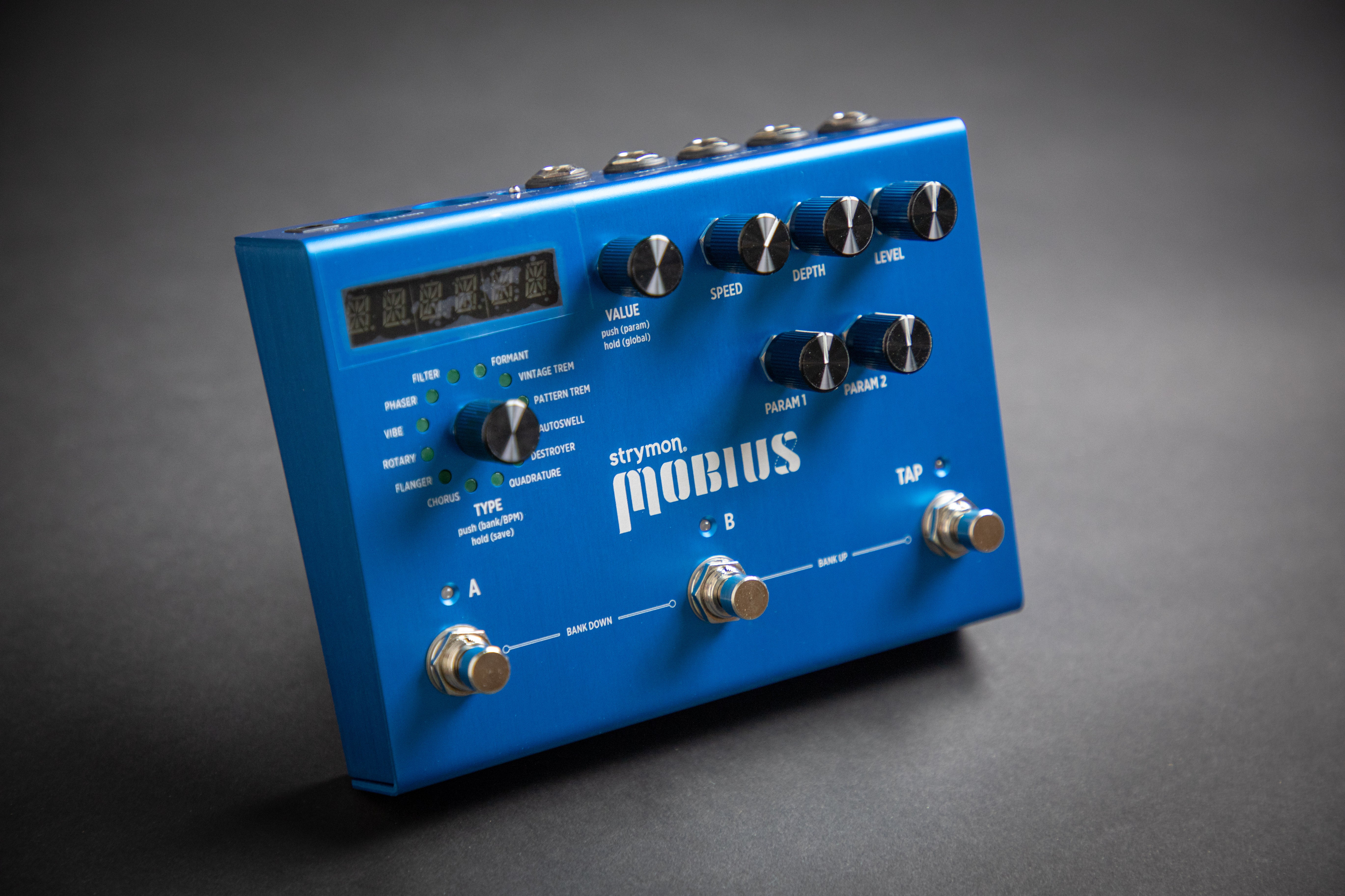 Strymon Mobius Multidimensional Modulation – Guitars Rebellion