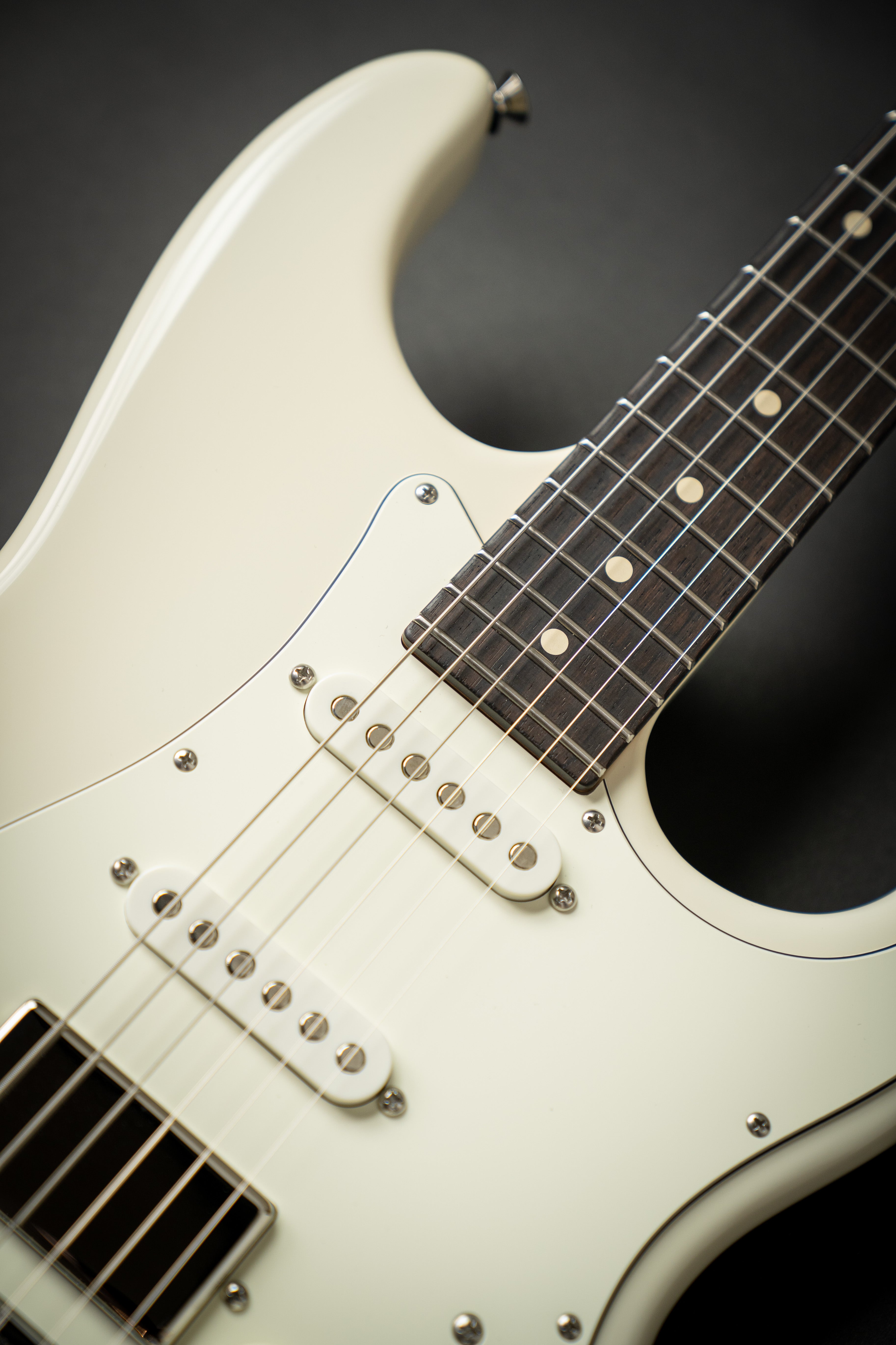 Tom Anderson Icon Classic Olympic White (103021N) – Guitars Rebellion