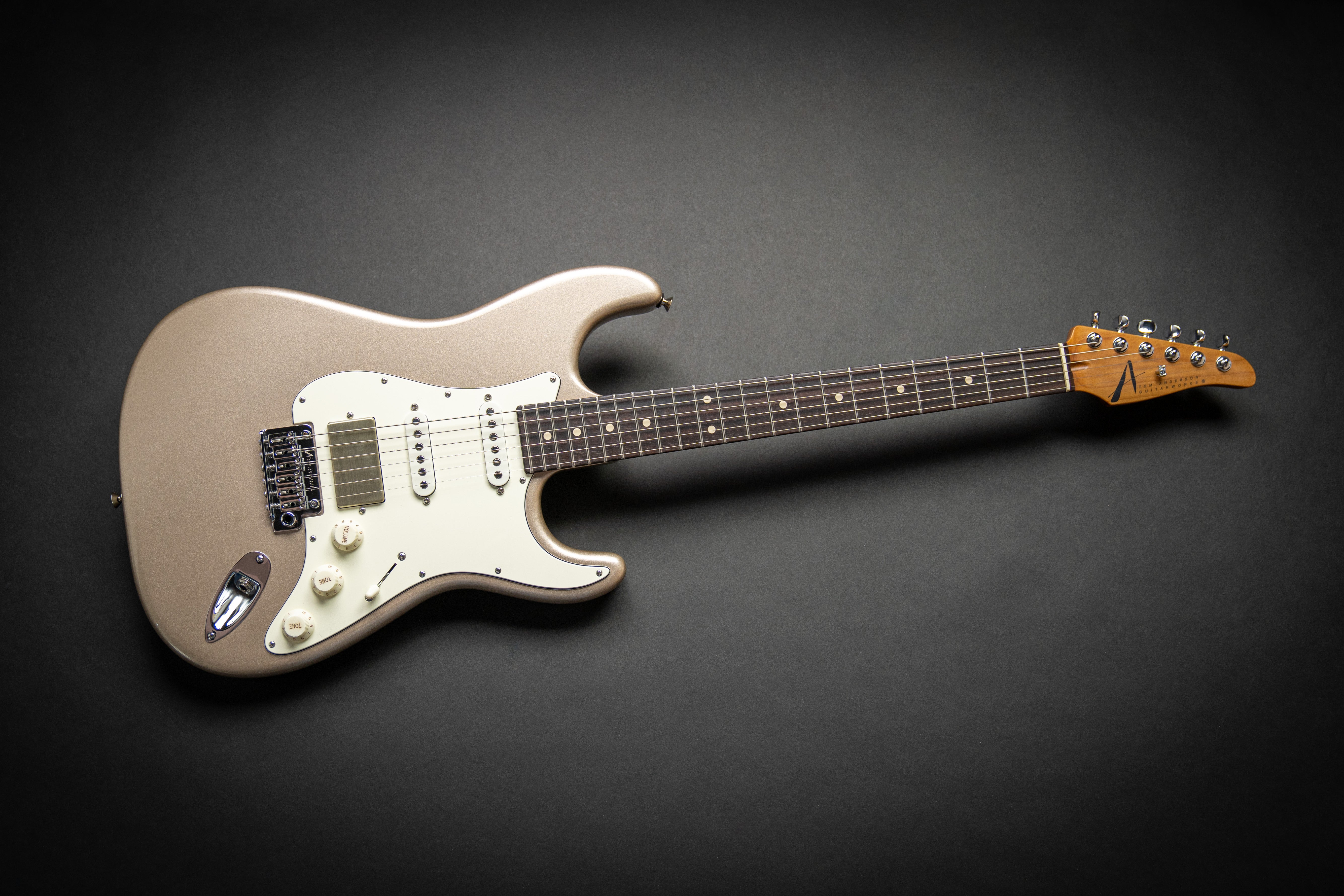 Tom Anderson Icon Classic Shoreline Gold (061622N) – Guitars Rebellion