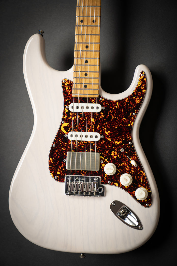 Icon Classic Translucent White (041322P)