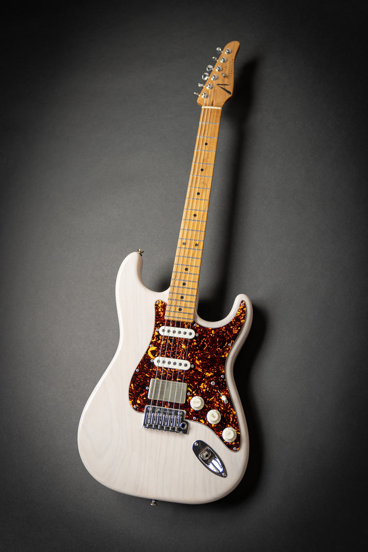 Icon Classic Translucent White (041322P)