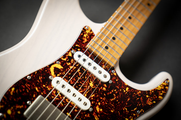 Icon Classic Translucent White (041322P)