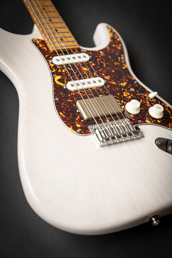 Icon Classic Translucent White (041322P)