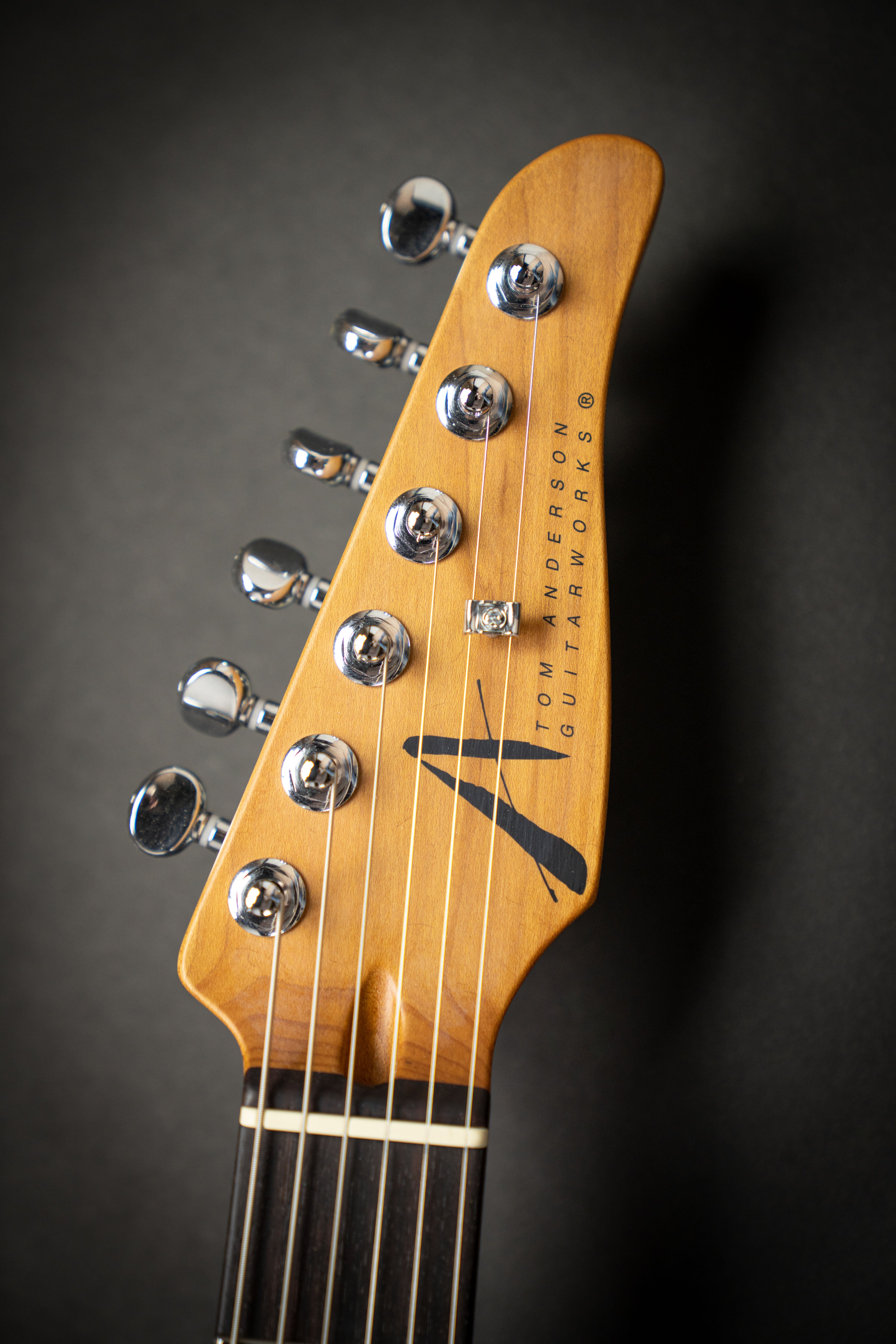 Tom Anderson The Classic 3 Color Burst (113022P) – Guitars Rebellion