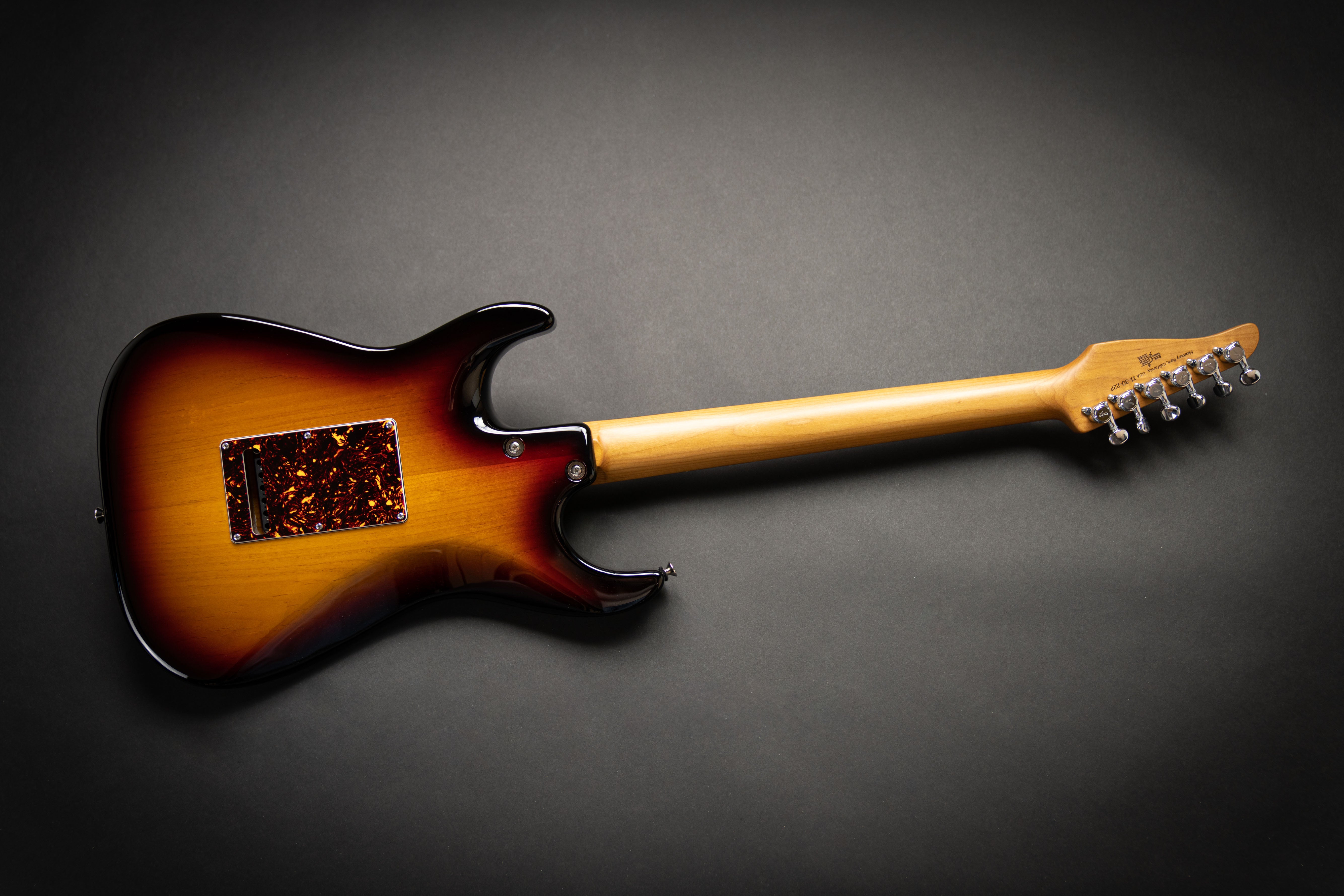 Tom Anderson The Classic 3 Color Burst (113022P) – Guitars Rebellion