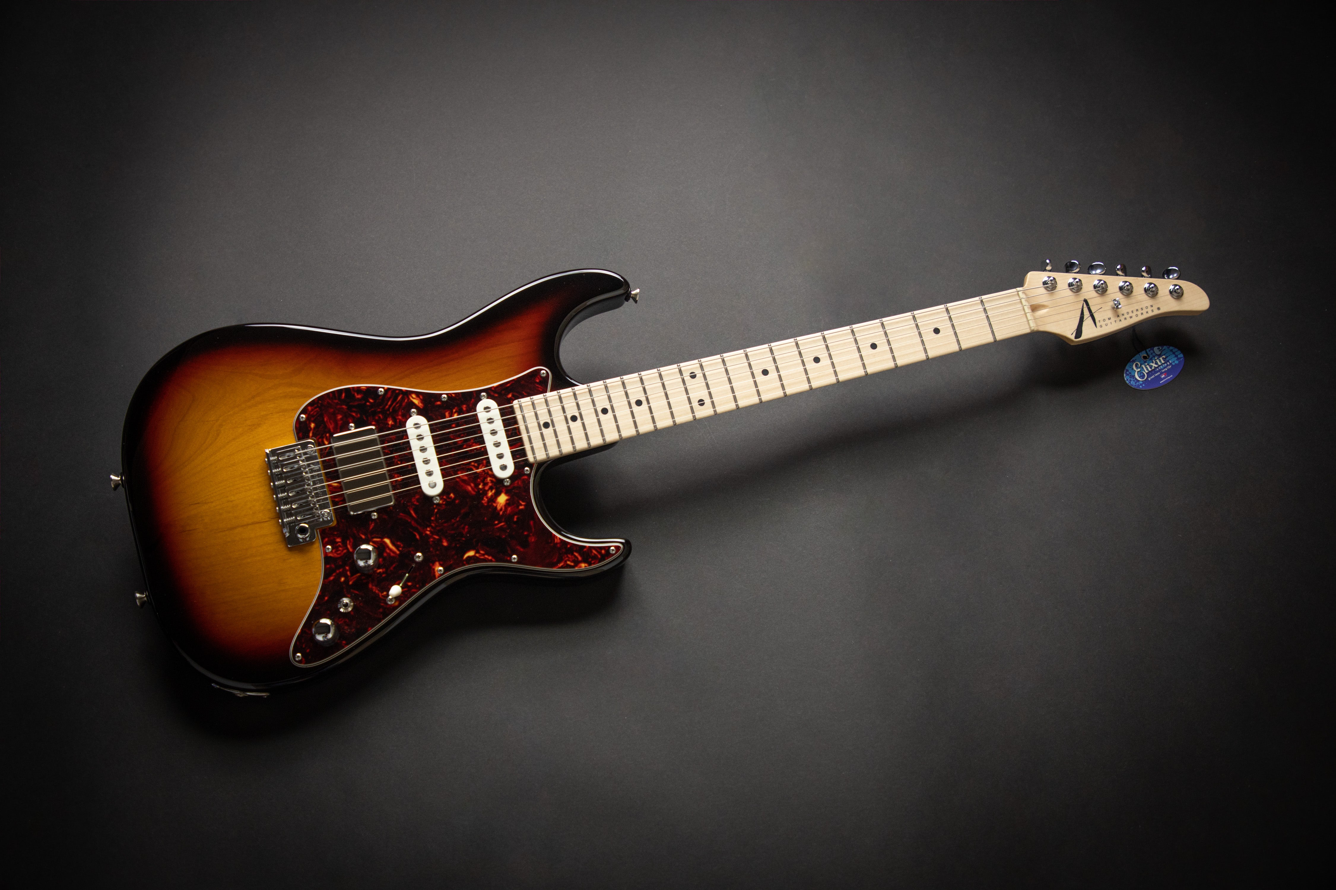 Tom Anderson The Classic 3 Color Burst (091619N) – Guitars Rebellion