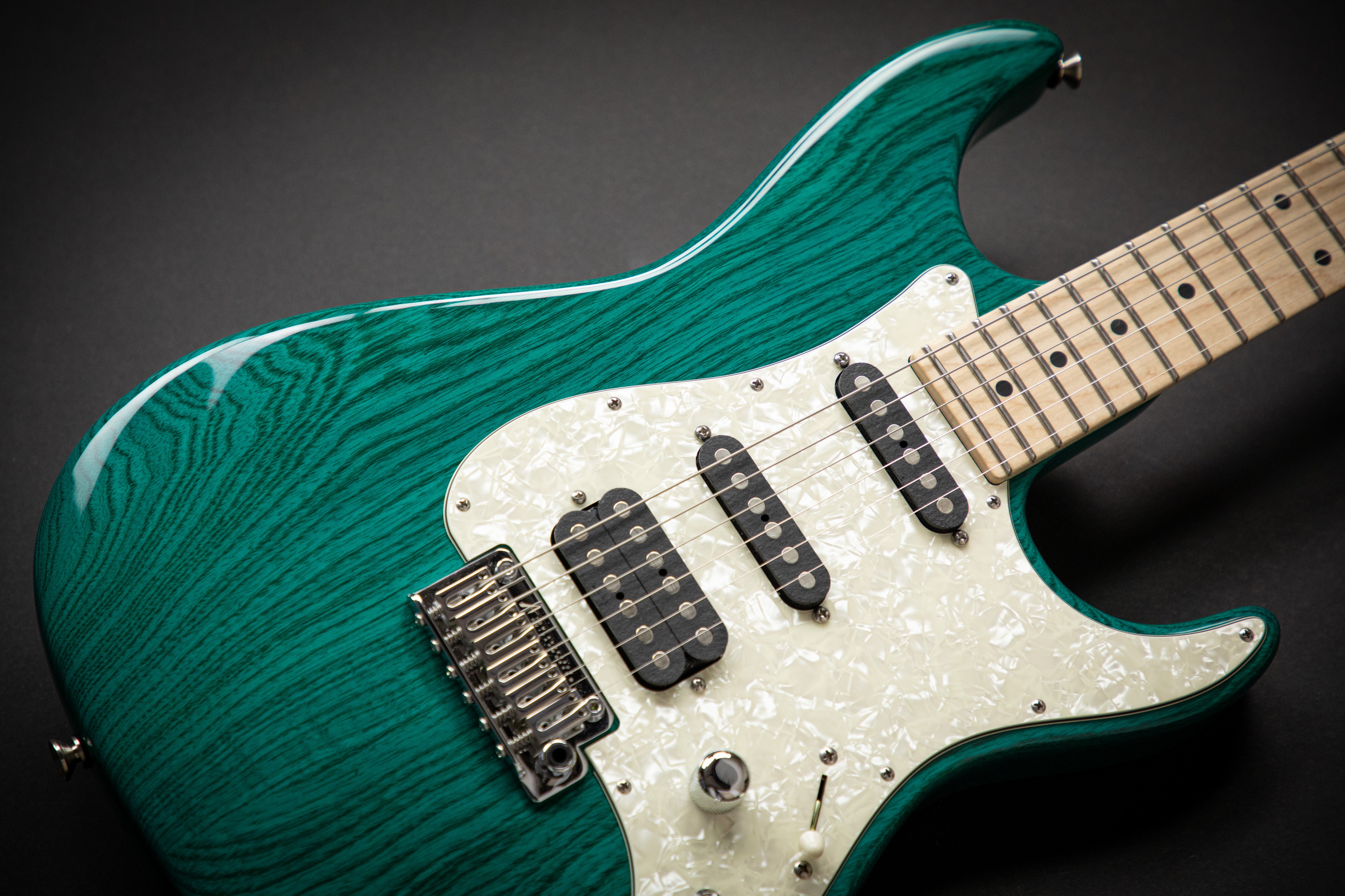 Tom Anderson The Classic Bora Bora Blue (042919N) – Guitars