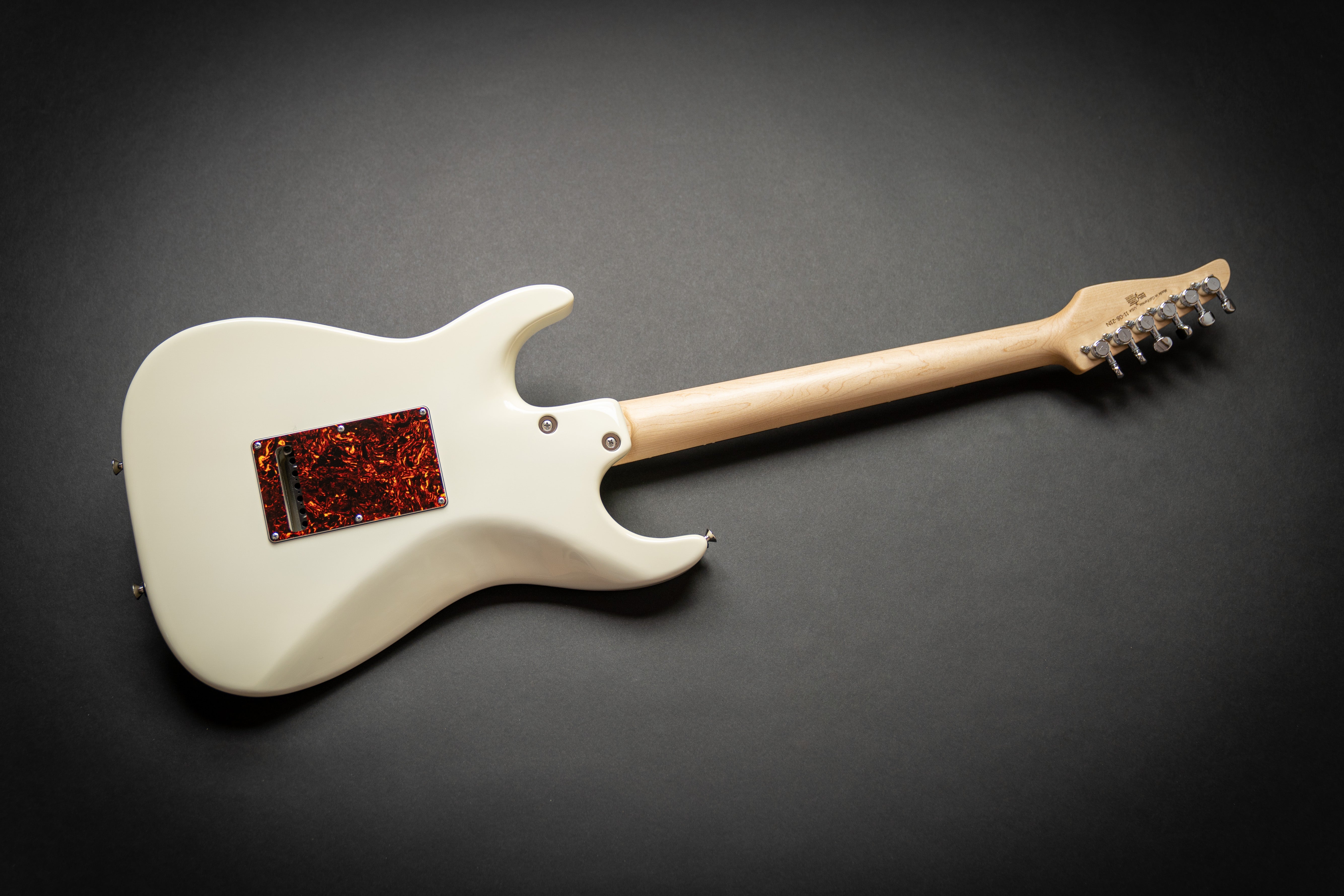 Tom Anderson The Classic Olympic White (110821N) – Guitars Rebellion
