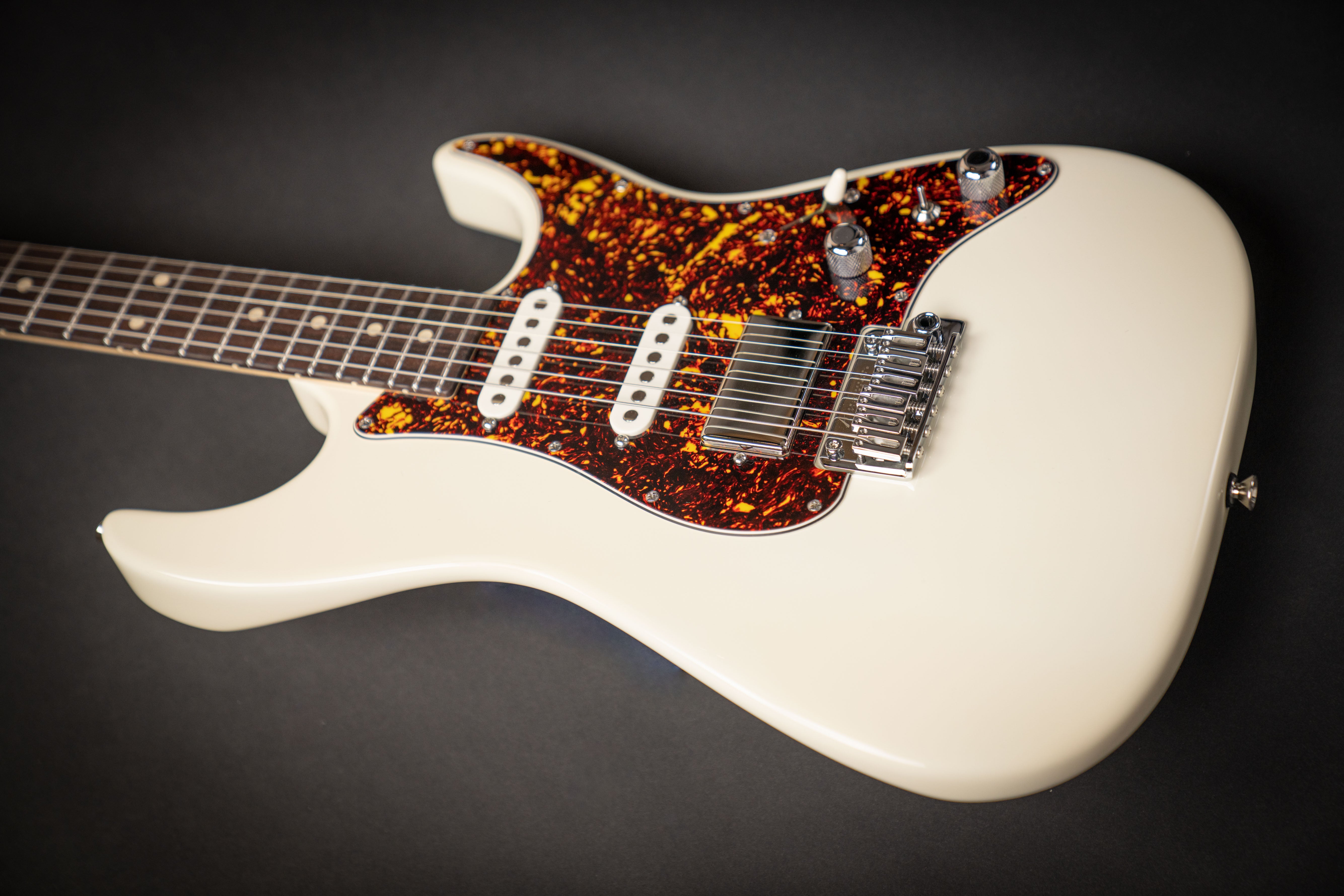 TOM ANDERSON The Classic 美品！ Tom Anderson T Classic Contoured White Dog Hair Black Floral