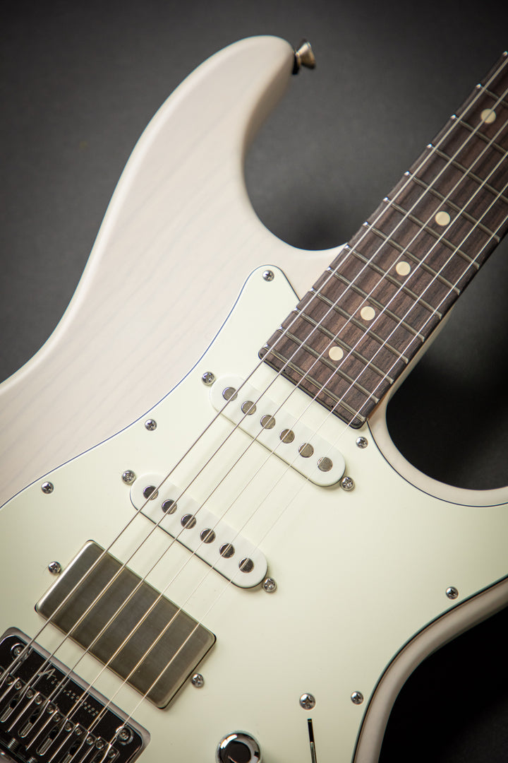 The Classic Satin Translucent White (072220P)