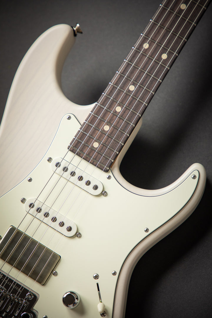 The Classic Satin Translucent White (072220P)