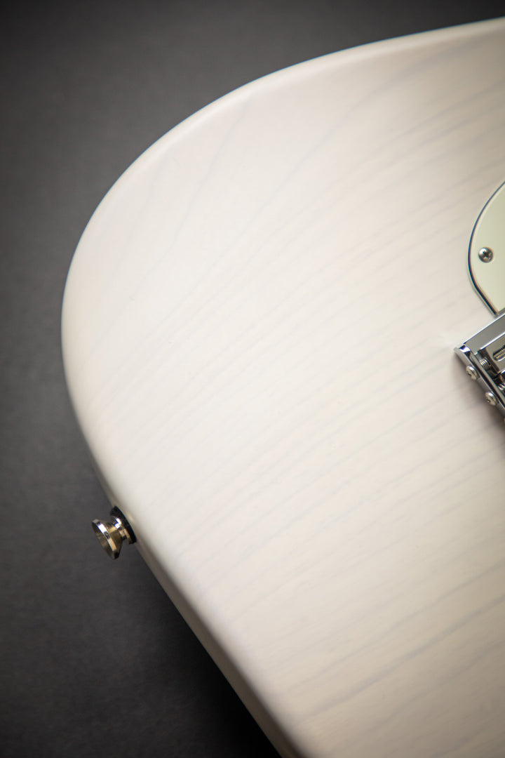 The Classic Satin Translucent White (072220P)
