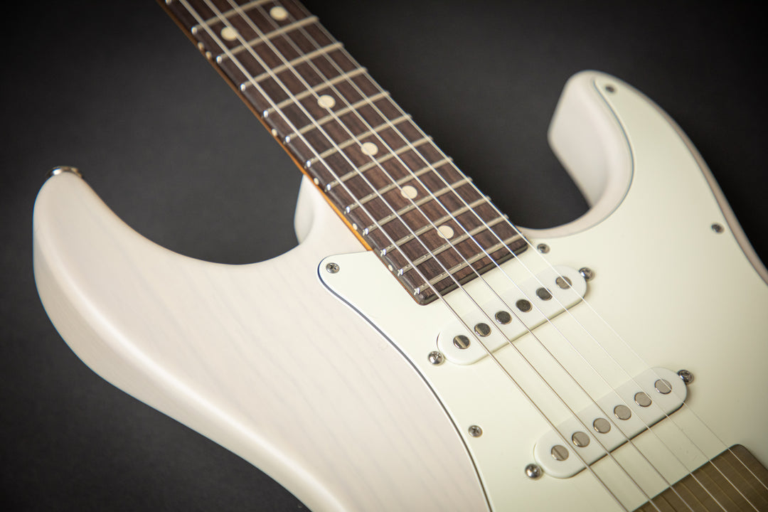 The Classic Satin Translucent White (072220P)