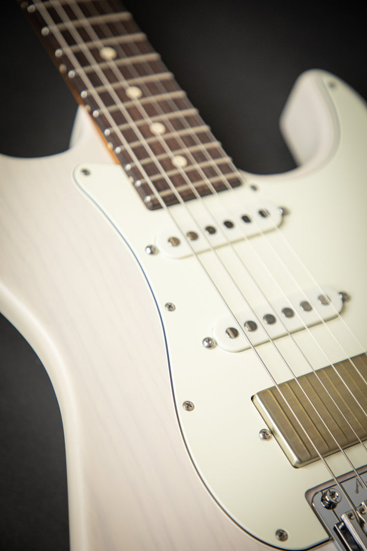 The Classic Satin Translucent White (072220P)