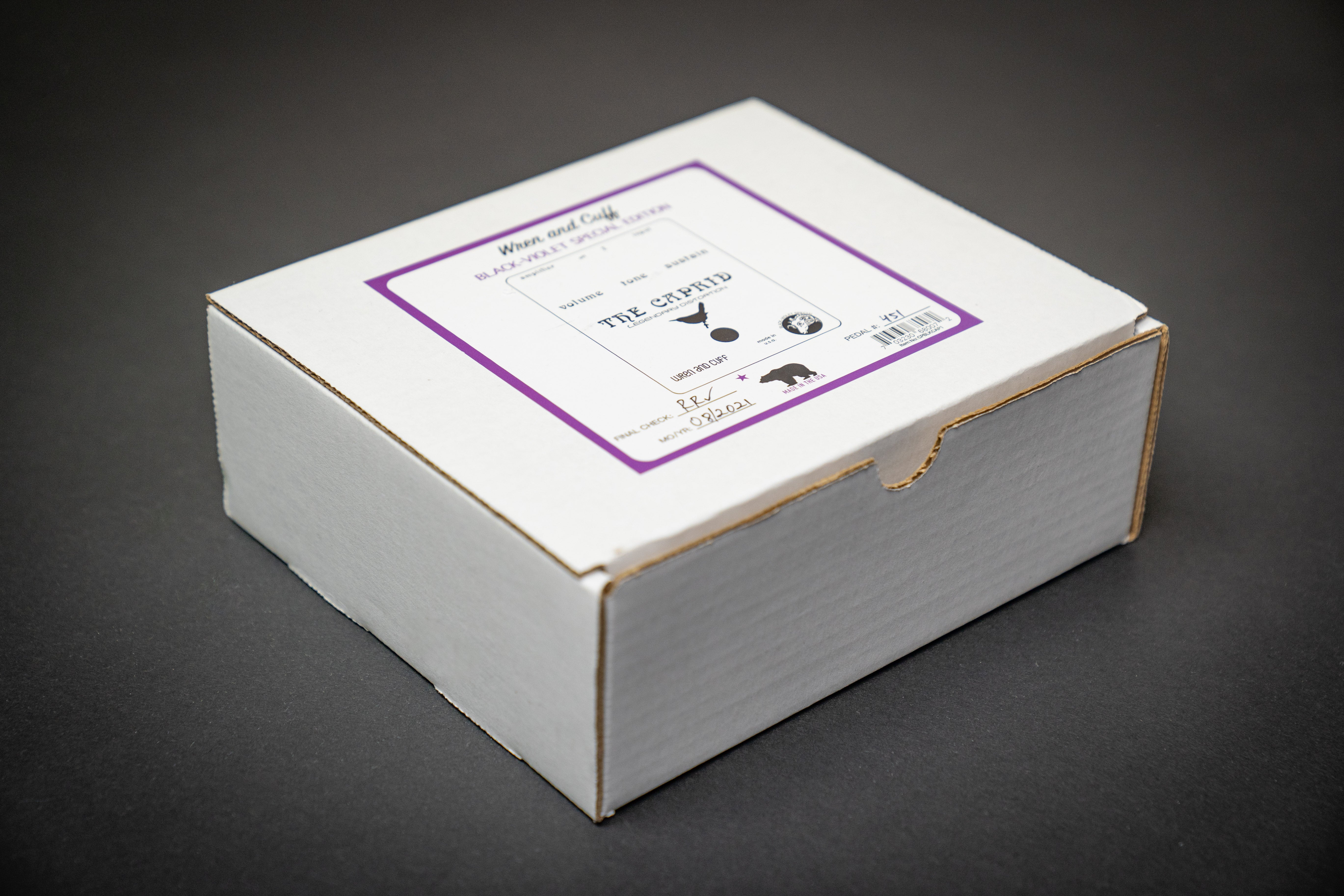 Wren and Cuff Black-Violet Caprid OG – Guitars Rebellion